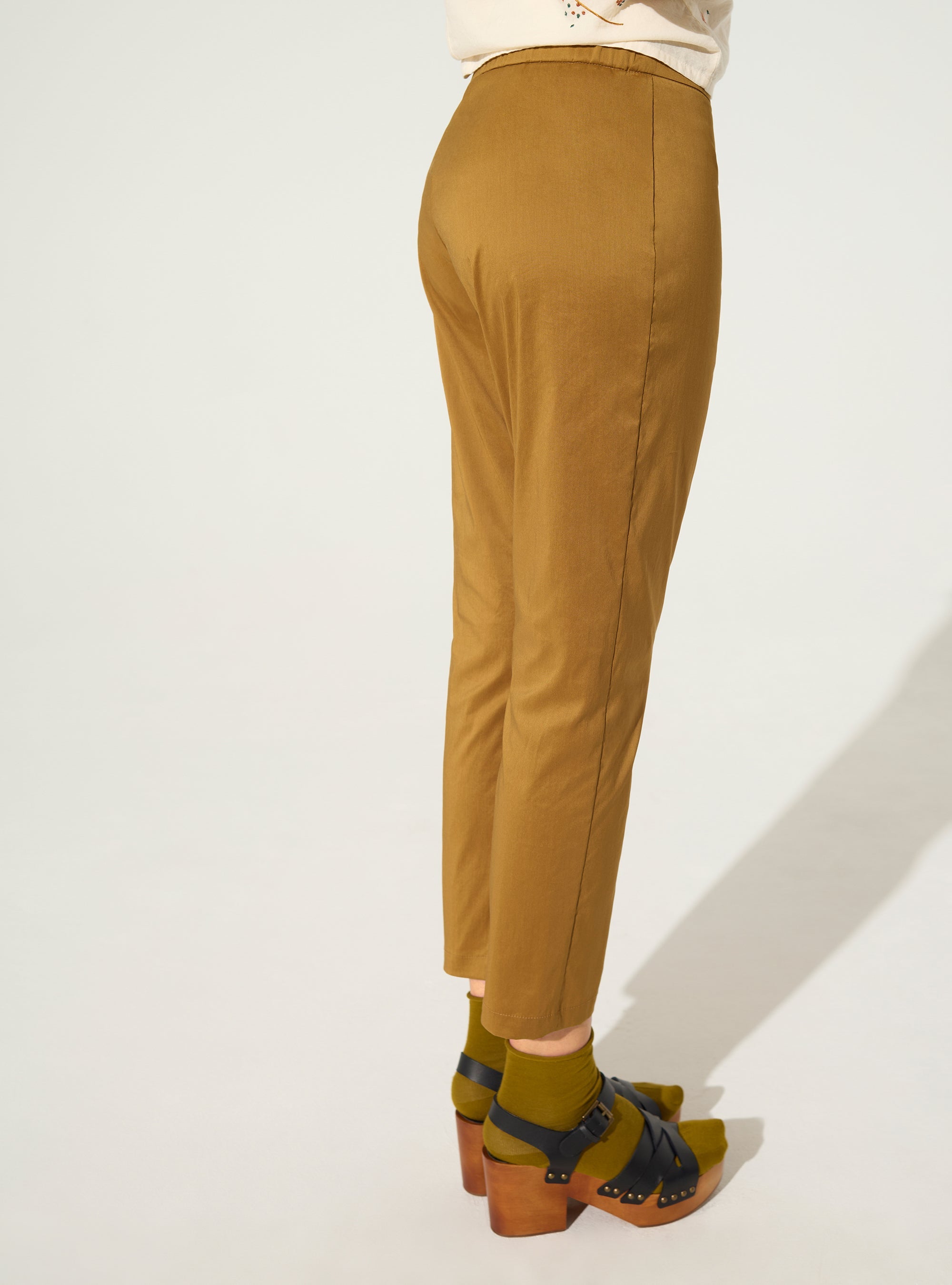 Brown cotton cropped pants