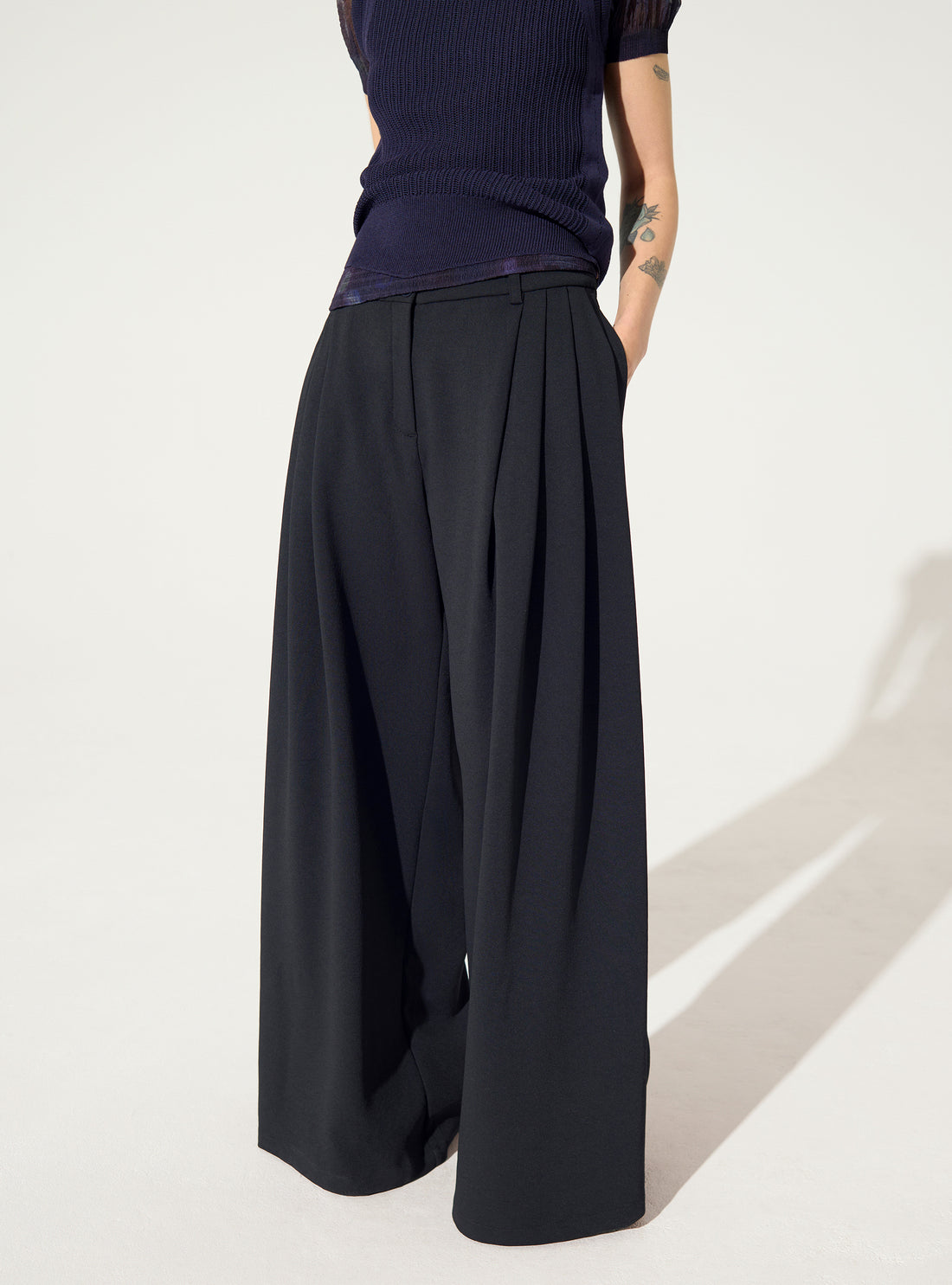 Black wide-leg trousers