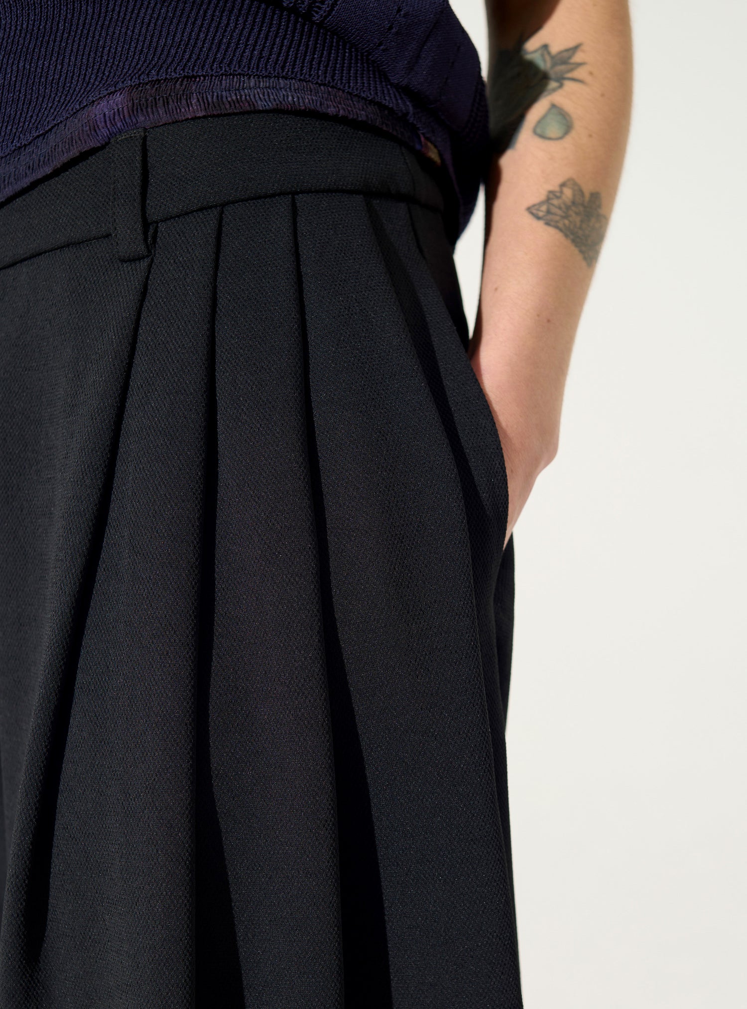 Black wide-leg trousers