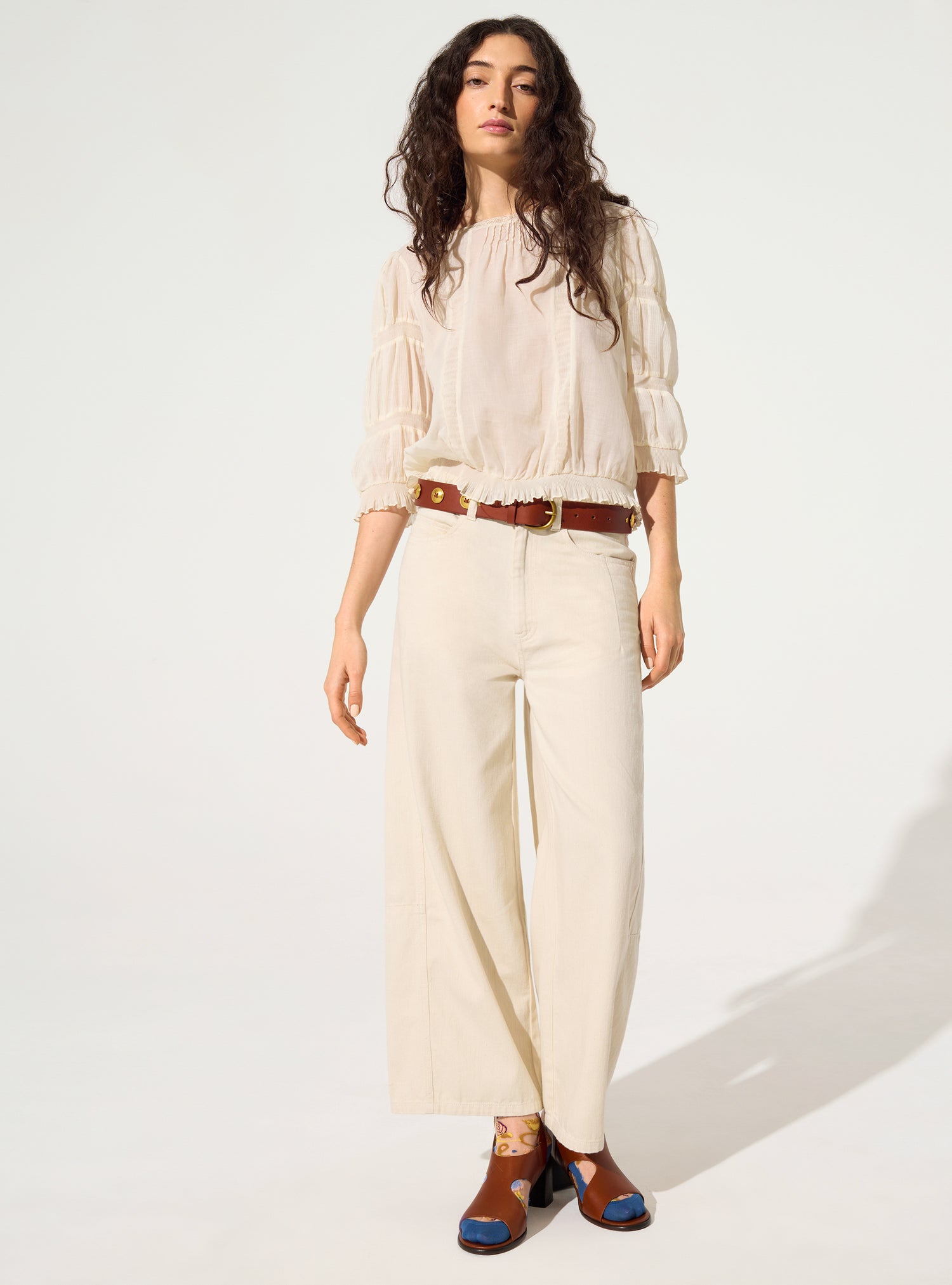 Ecru cotton jeans