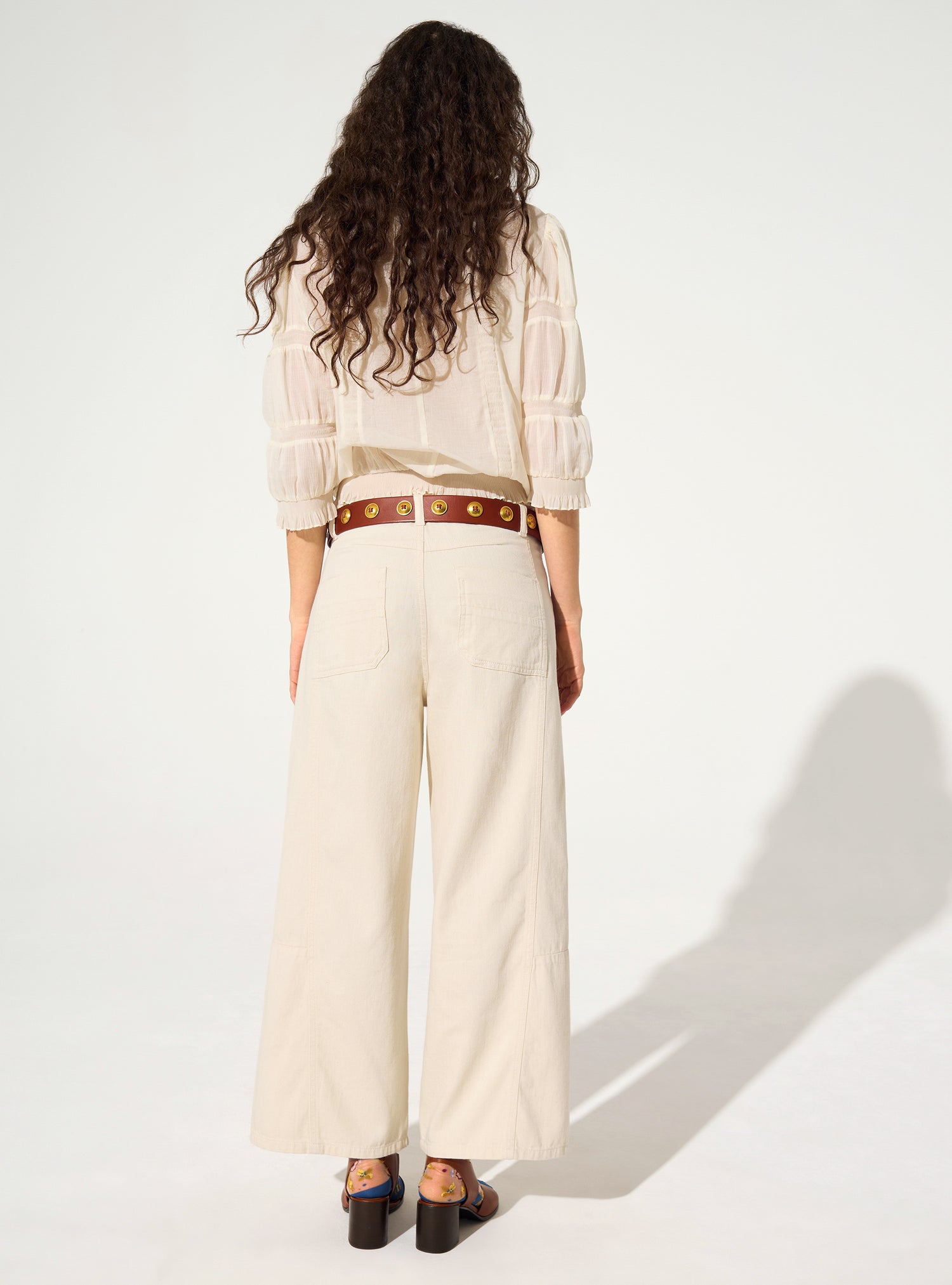 Ecru cotton jeans