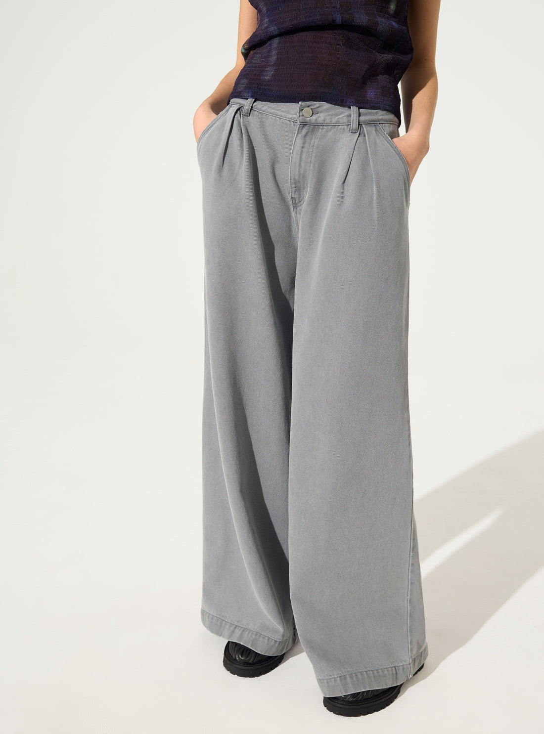 Grey lyocell and cotton jeans