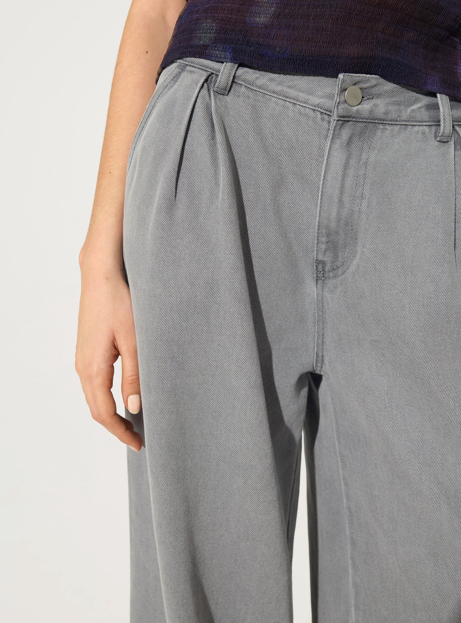 Grey lyocell and cotton jeans