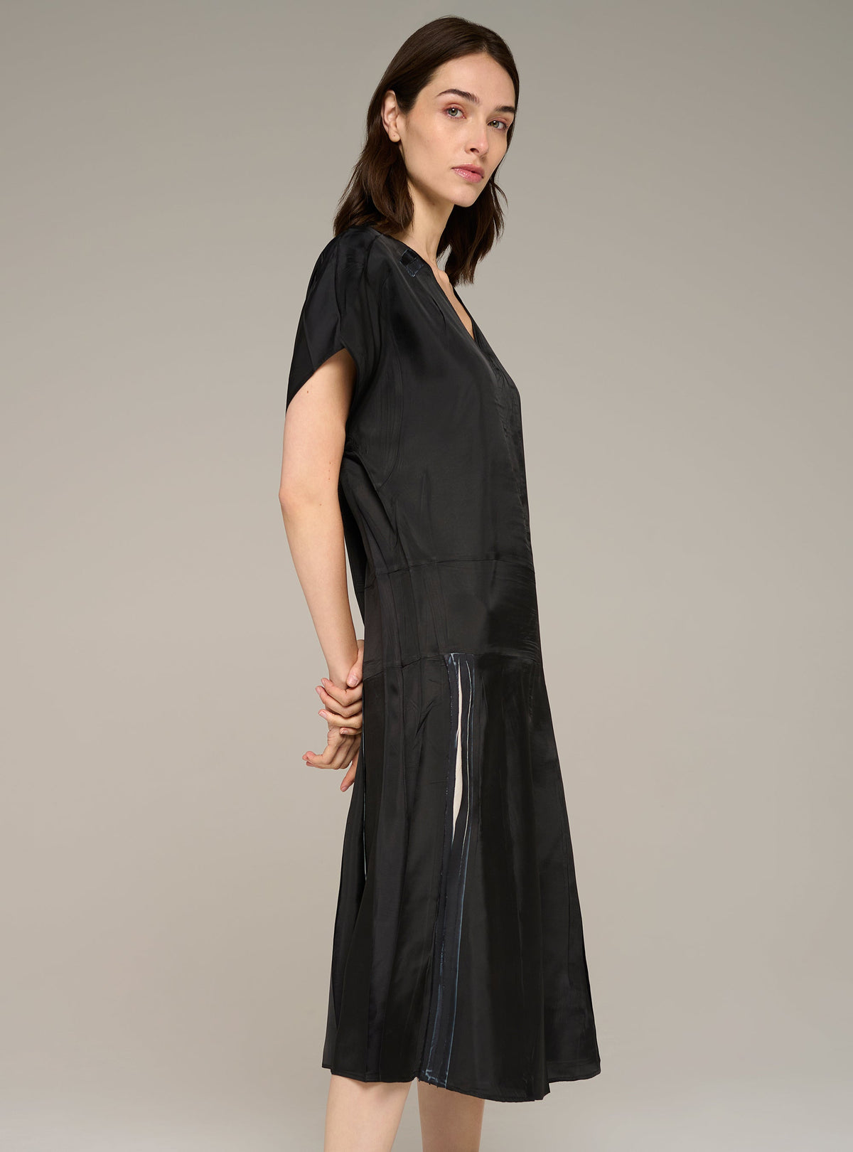 Cotélac Long short-sleeve V-neck dress