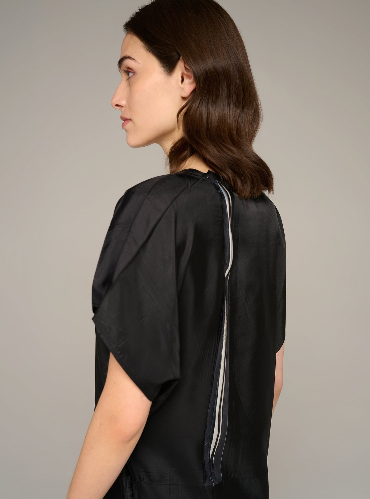 Cotélac Long short-sleeve V-neck dress