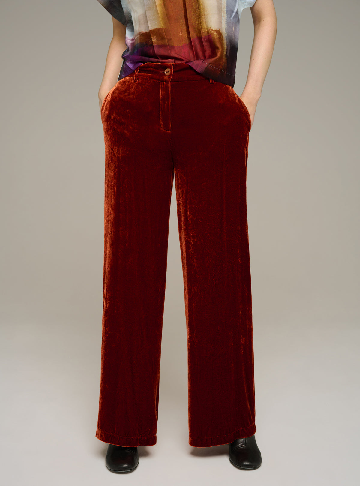 Wide-leg pants in viscose-silk velvet