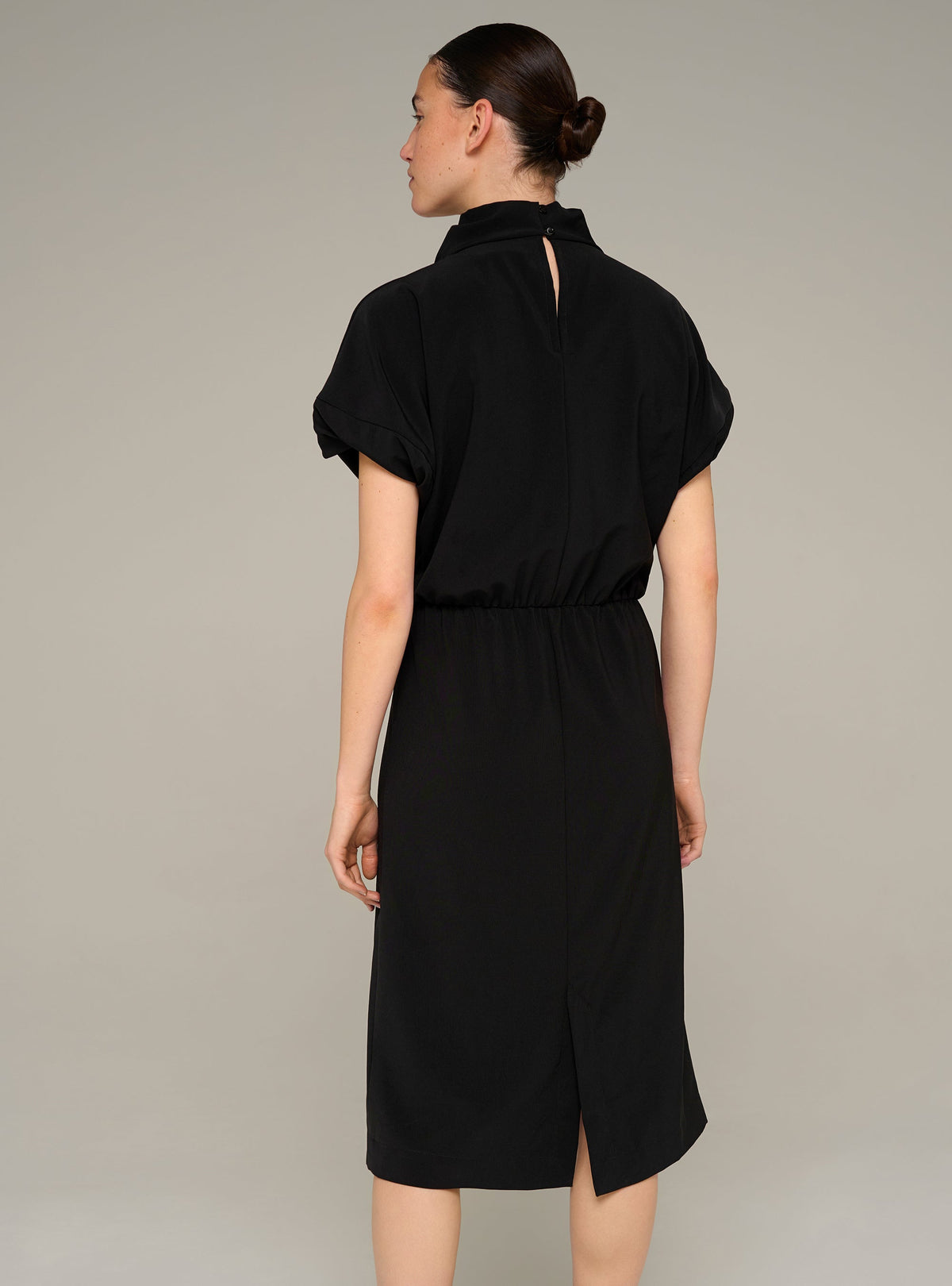 Cotélac Short-sleeve straight midi dress