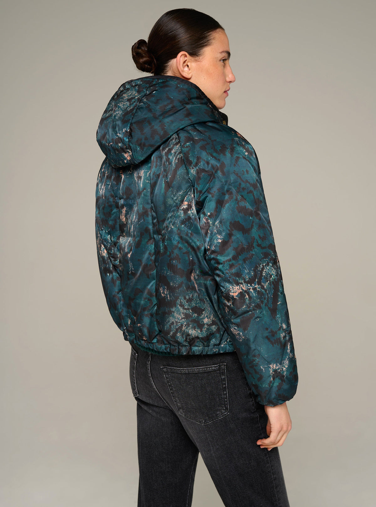 Cotélac Printed oversized long-sleeve hooded puffer jacket