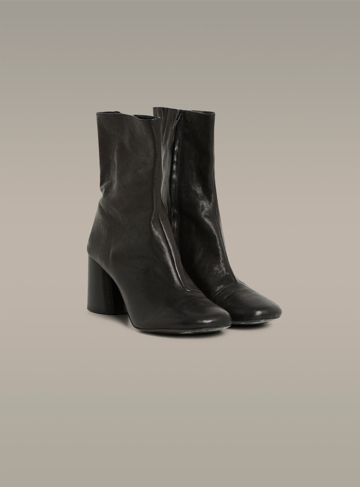 Heeled leather ankle boots