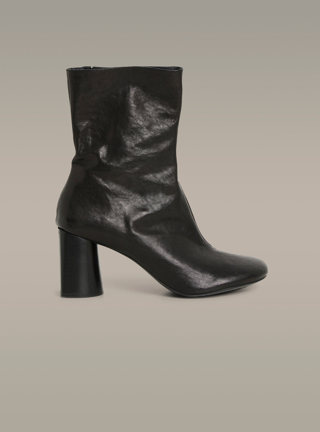 Heeled leather ankle boots