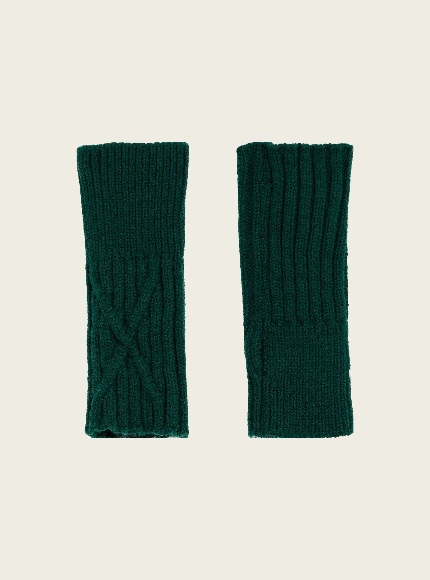 Cable-knit wool mittens