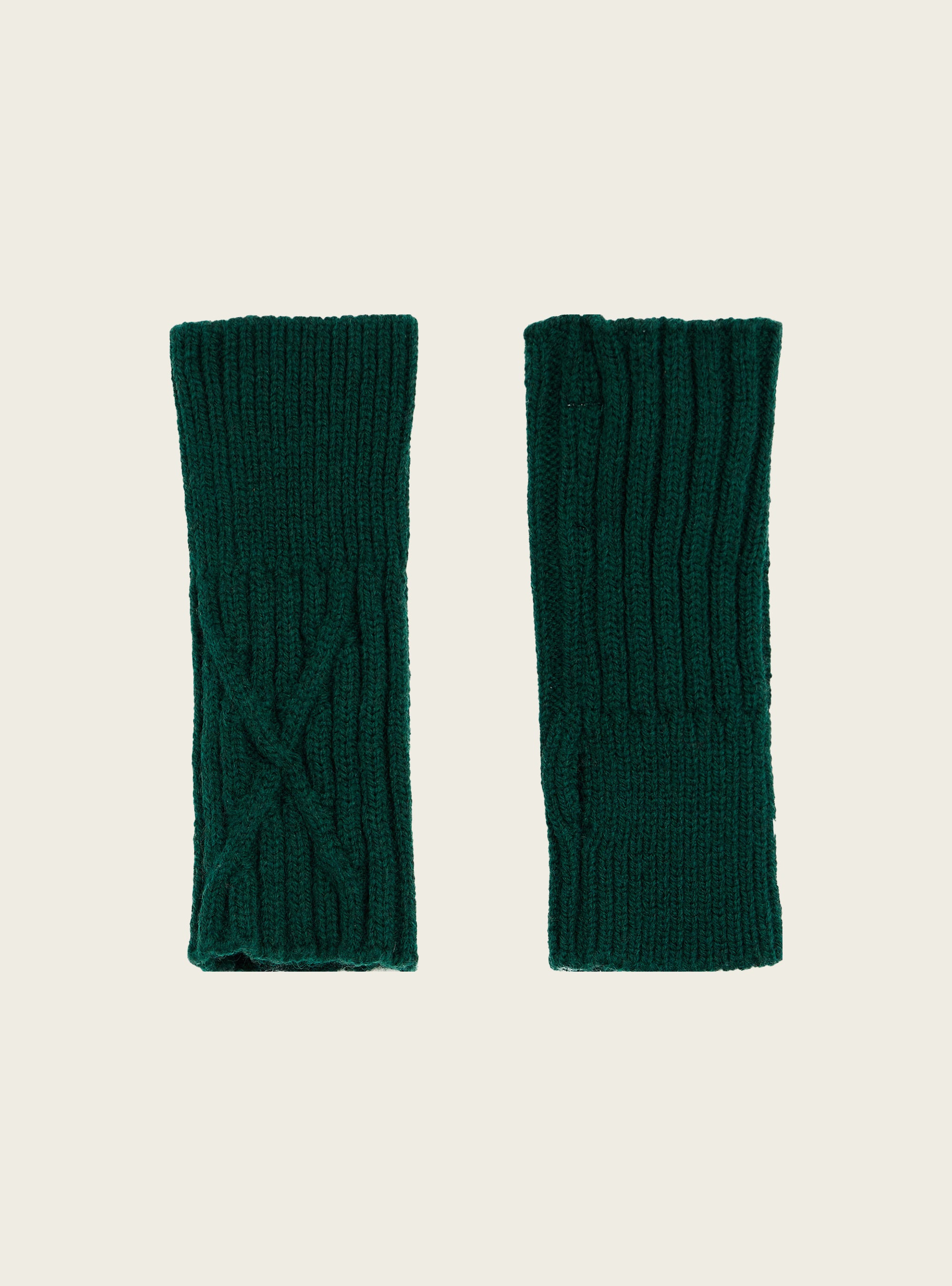 Cable-knit wool mittens